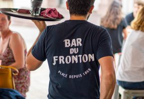 Fronton Bar